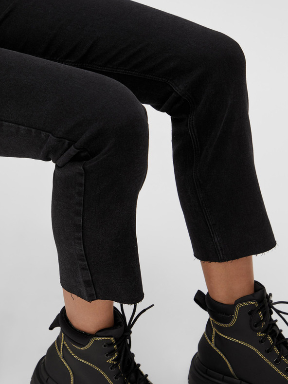 Pieces Černé zkrácené straight fit džíny Pieces Luna
