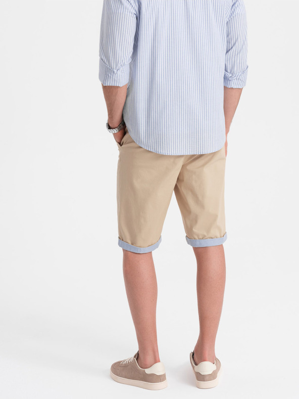 Ombre Clothing Béžové pánské chino kraťasy s džínovým lemem Ombre Clothing