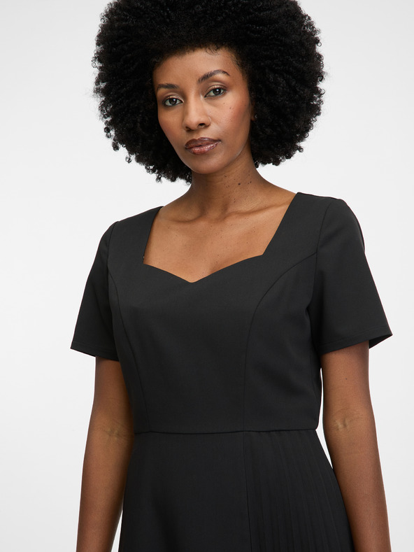 Orsay Černé dámské šaty ke kolenům ORSAY