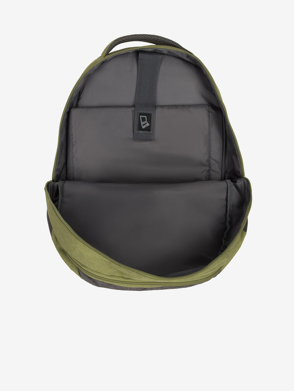 Travelite Zelený batoh Travelite Basics Backpack Melange Green/grey