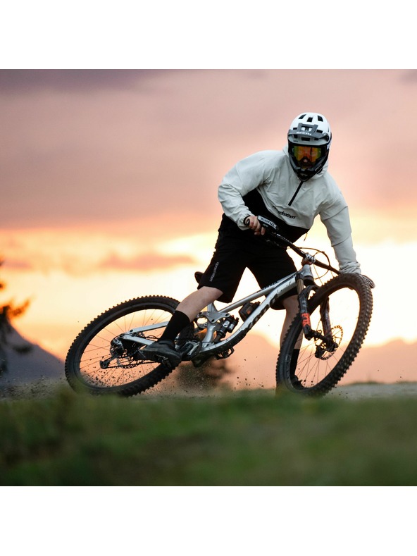 Horsefeathers Bike kraťasy Venture - black HORSEFEATHERS