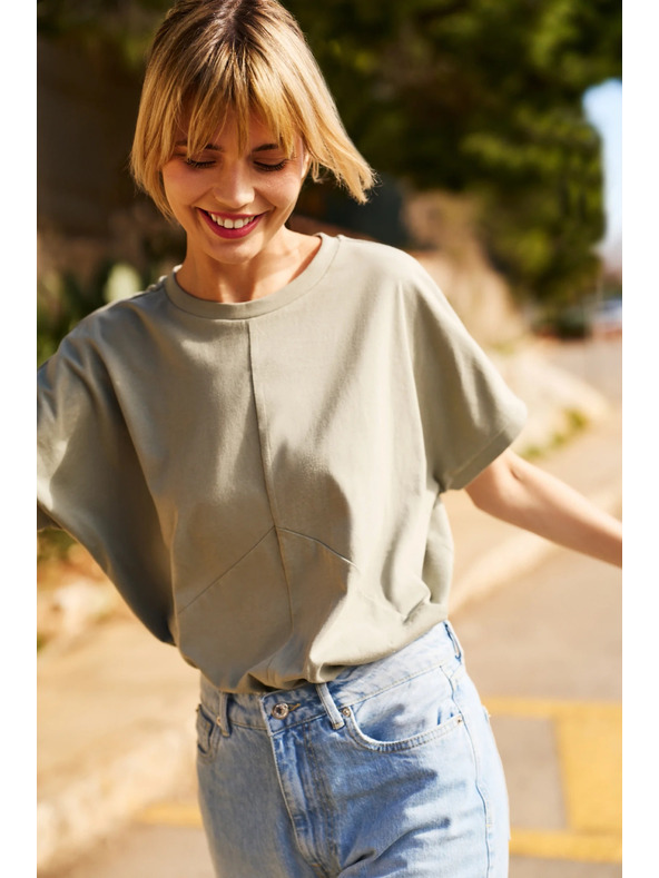 Moodo Khaki dámské volné tričko Moodo