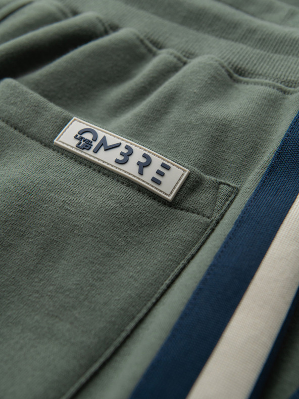 Ombre Clothing Pánské tepláky s lemováním a žebrovanými nohavicemi - olivové