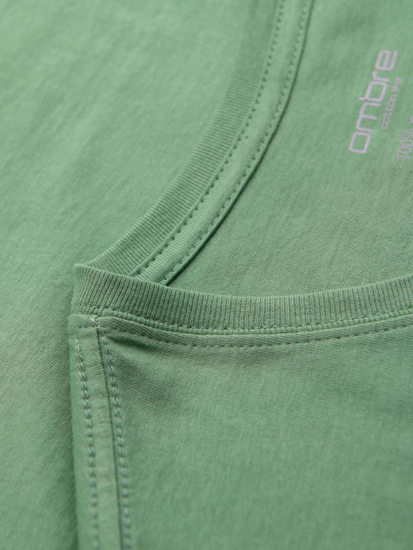 Ombre Clothing Bavlněné klasické pánské tričko BASIC s výstřihem do V - zelené