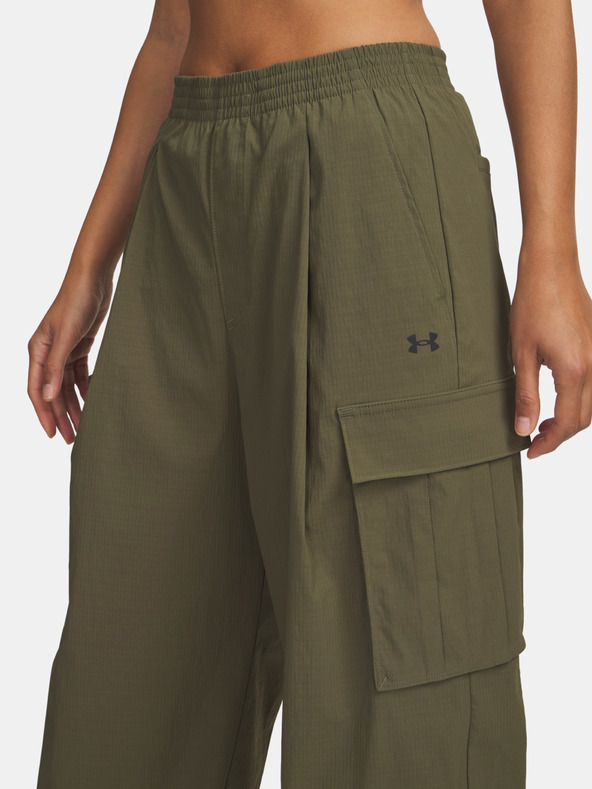 Under Armour Dámské sportovní kalhoty Under Armour UA Unstoppable Rstop Cargo-GRN