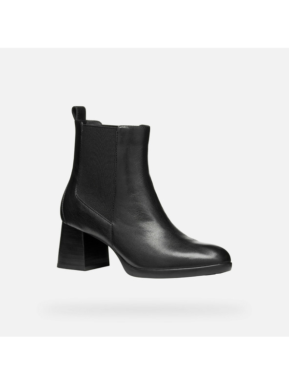 Geox Černá dámská kotníková obuv Geox Walk Pleasure 55