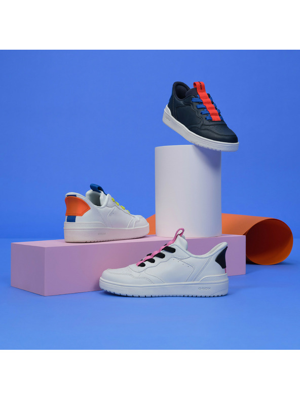 Geox Bílé dívčí tenisky Geox Washiba Fast In