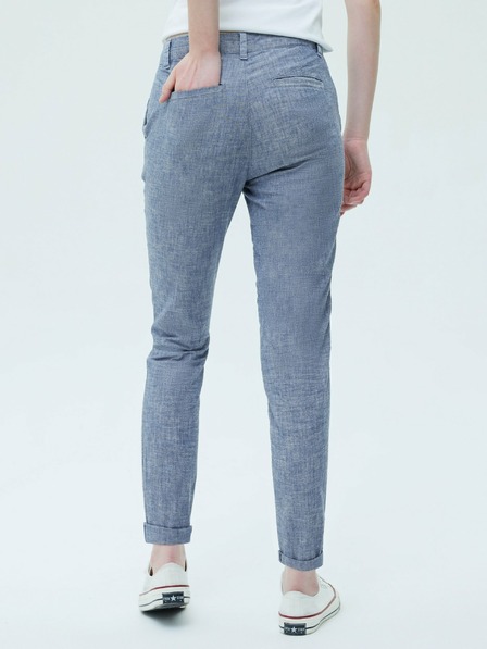GAP Kalhoty girlfriend khaki in chambray GAP