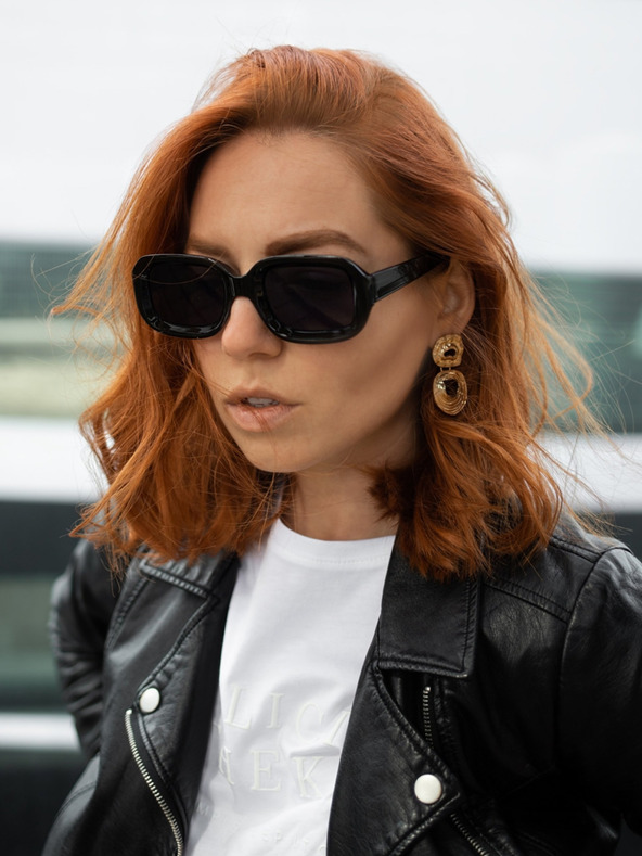 VEYREY VeyRey Sluneční brýle hranaté Helmi černé