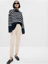 GAP Kalhoty Downtown Khakis GAP