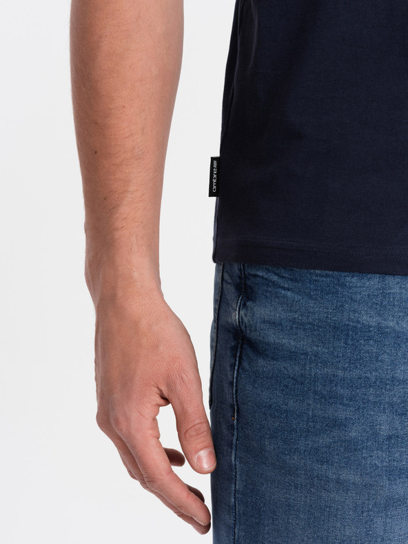 Ombre Clothing Tmavě modré pánské basic tričko s véčkovým výstřihem Ombre Clothing