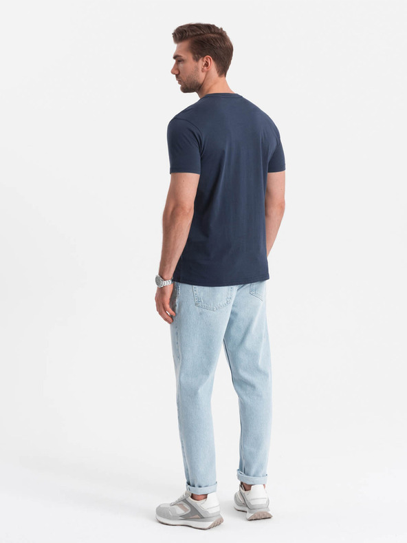 Ombre Clothing Tmavě modré pánské tričko s kapsičkou Ombre Clothing