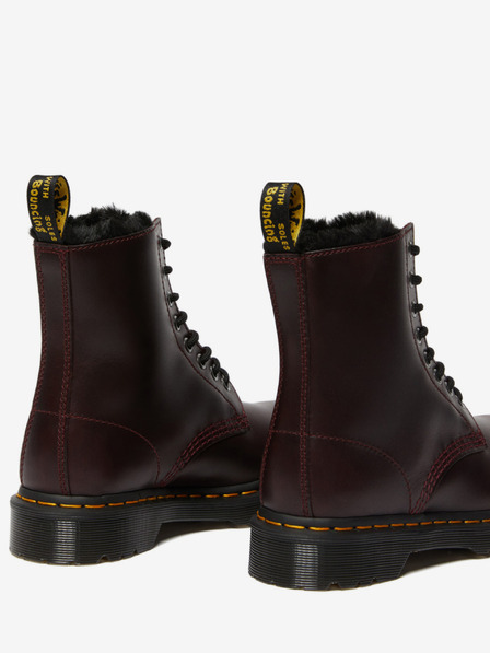 Dr. Martens Vínové kotníkové kožené boty Dr. Martens 1460 Serena 8 Eye