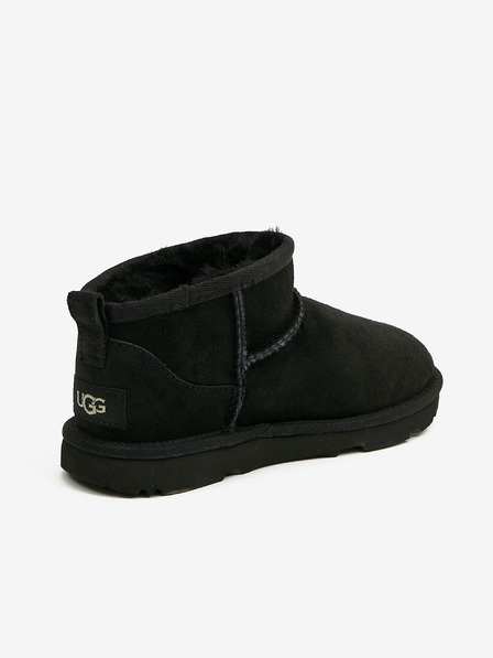 UGG Černé holčičí kotníkové kožené sněhule UGG Classic Ultra Mini