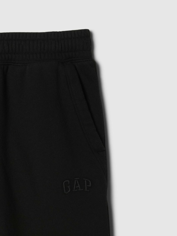 GAP Dětské baggy tepláky s logem GAP