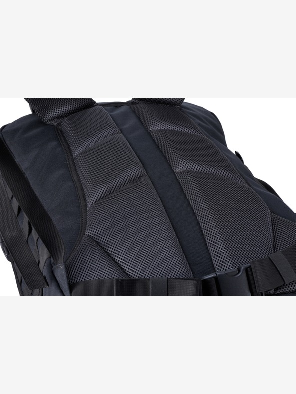 CabinZero Military 44L Absolute Black Batoh
