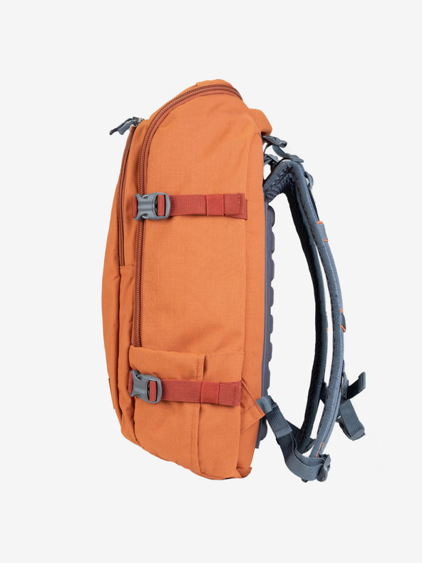 CabinZero Oranžový unisex batoh CabinZero Adventure Pro Sahara Sand (32 L)
