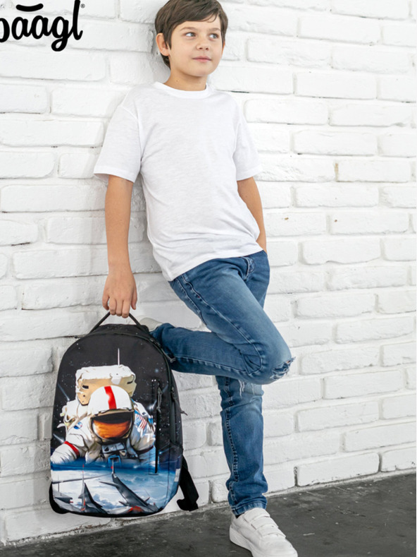 BAAGL  Černý batoh Baagl eARTh - Cosmonaut by Caer8th