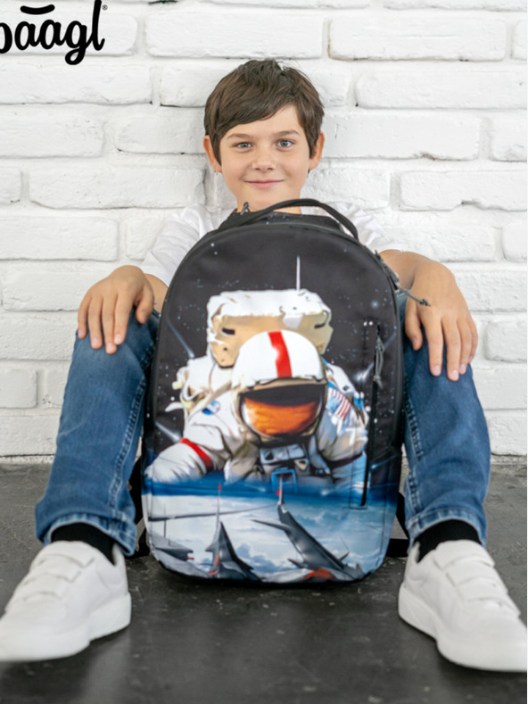 BAAGL  Černý batoh Baagl eARTh - Cosmonaut by Caer8th