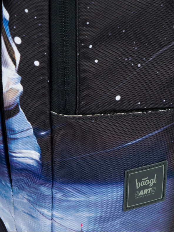 BAAGL  Černý batoh Baagl eARTh - Cosmonaut by Caer8th