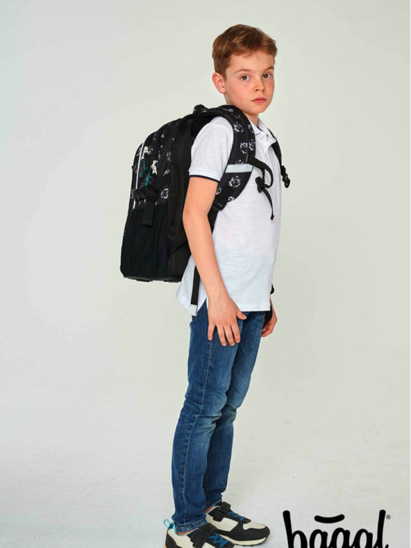 BAAGL  Černý školní batoh Baagl Core Harry Potter Bradavice