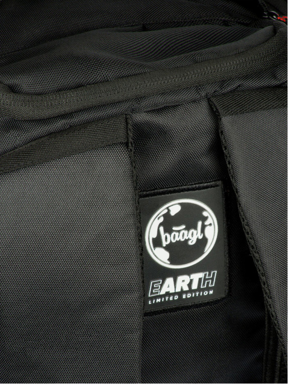 BAAGL  Černý batoh Baagl eARTh Batman Red