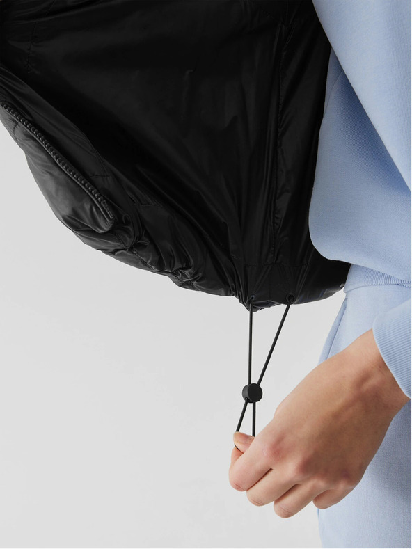 4F Dámská péřová vesta s výplní ze syntetického peří 4F