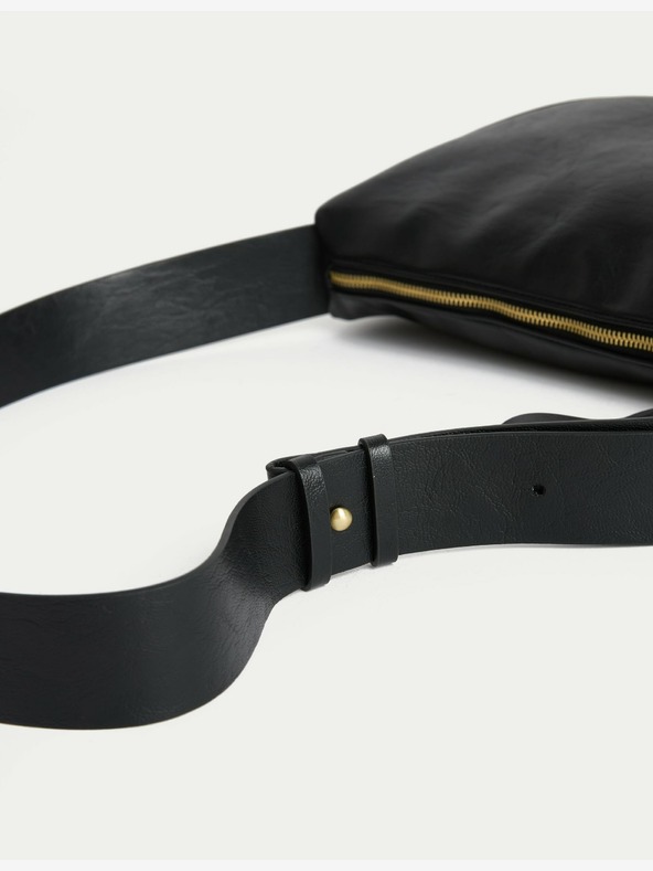 Marks & Spencer Taška z umělé kůže s popruhem Marks & Spencer černá