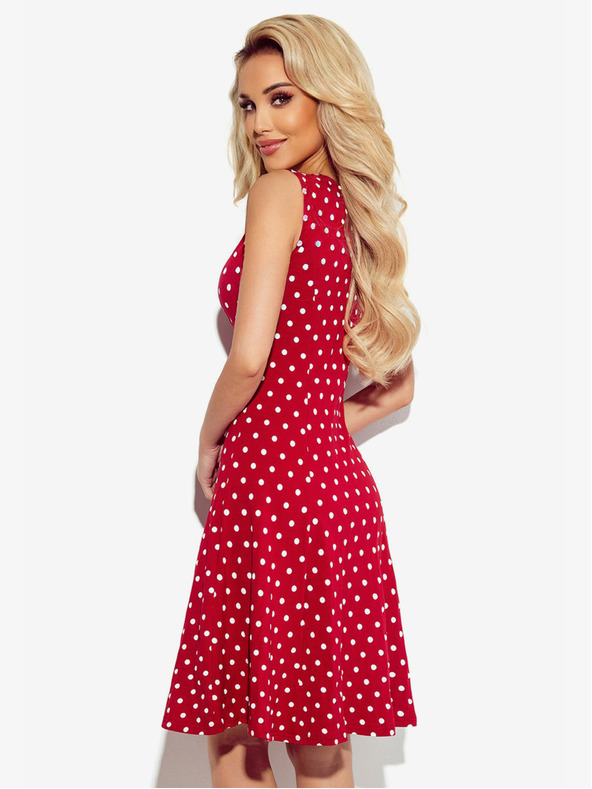 numoco Šaty s výstřihem - kaštanová v puntíky Numoco STELLA