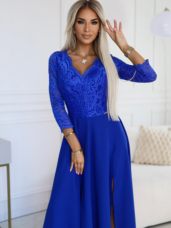 numoco Elegantní krajkové dlouhé šaty s výstřihem - modré Numoco AMBER