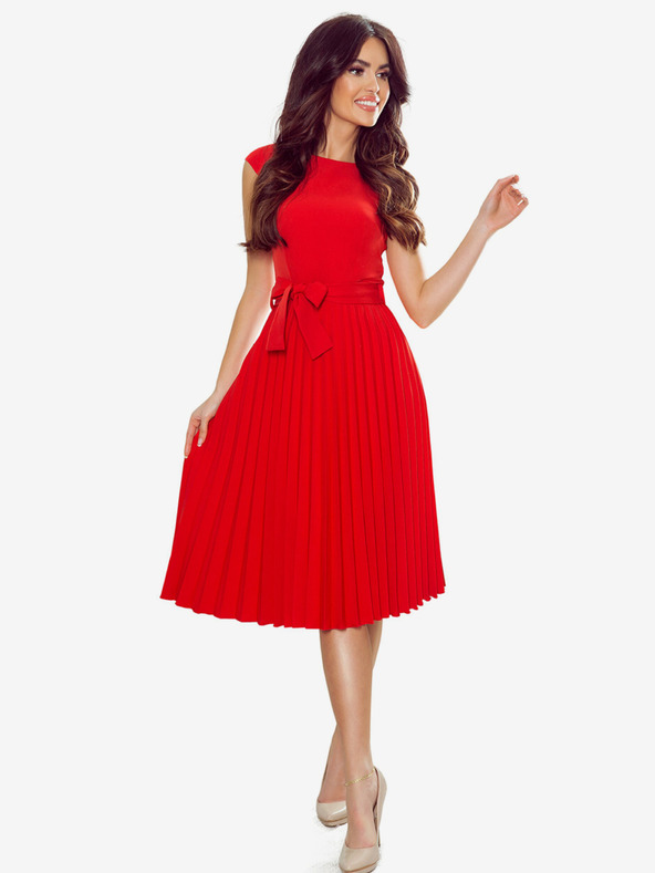 numoco Plisované šaty s krátkým rukávem - červené Numoco LILA