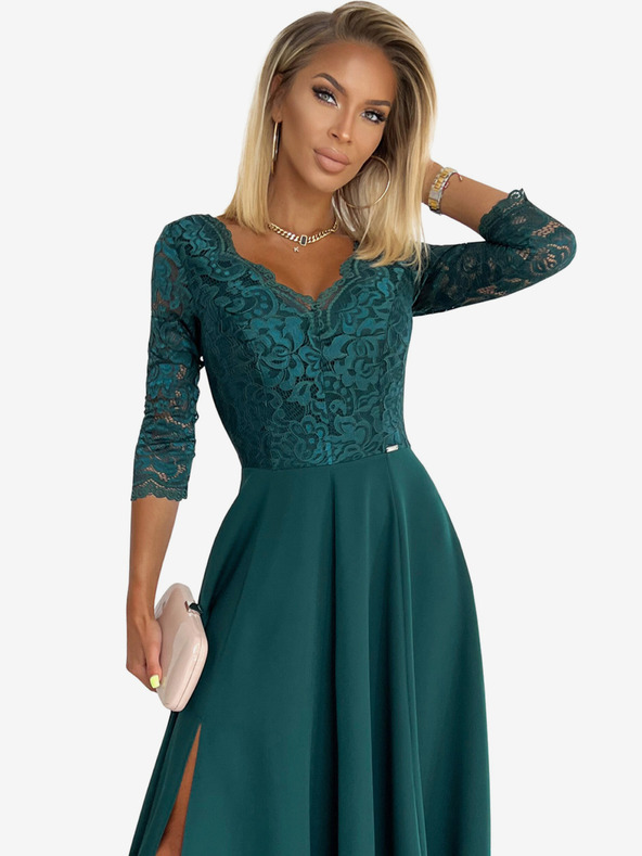 numoco Elegantní krajkové dlouhé šaty s výstřihem - zelené Numoco AMBER