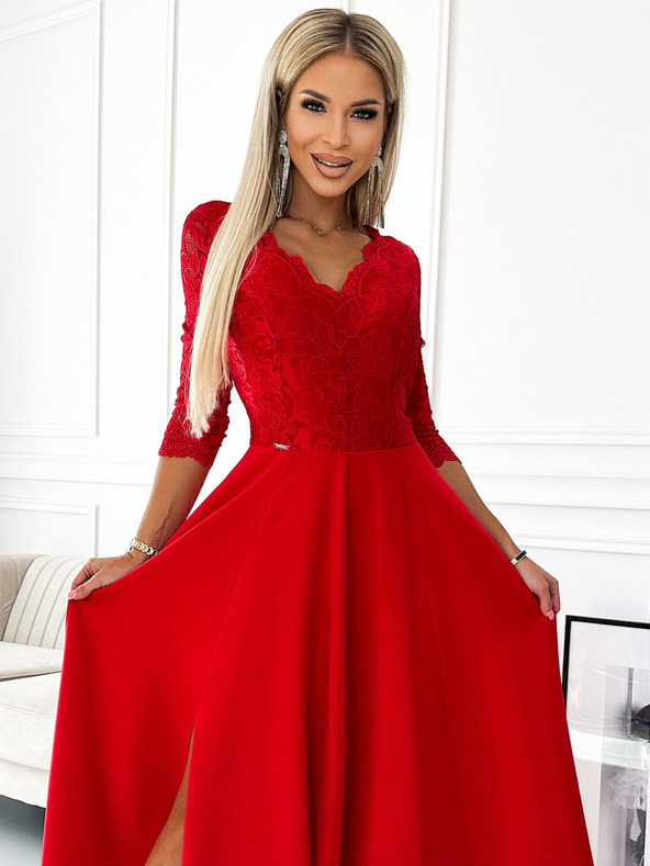 numoco Krajkové, elegantní dlouhé šaty s výstřihem a rozparkem u nohavic - červené Numoco AMBER