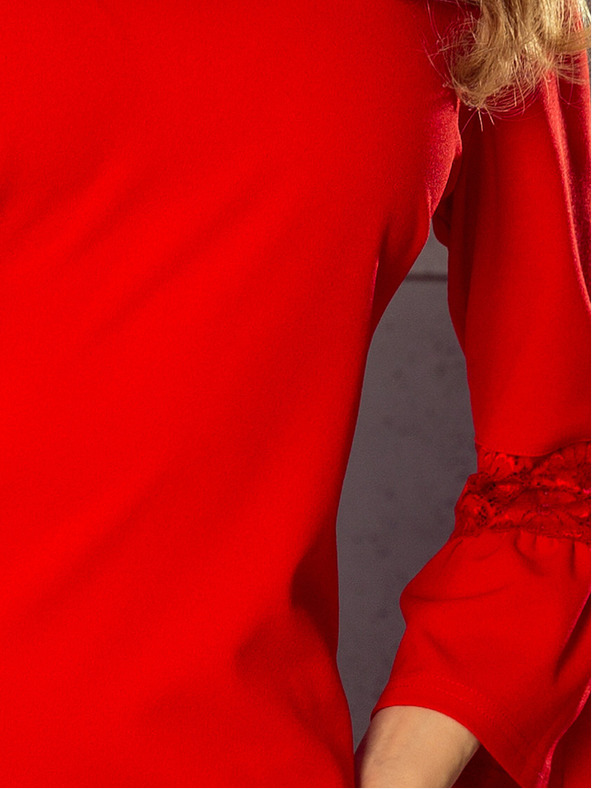 numoco Šaty s krajkou na rukávech - červená Numoco MARGARET