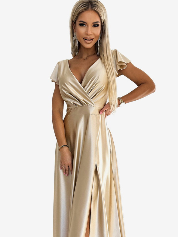 numoco Saténové dlouhé šaty s výstřihem - zlaté Numoco CRYSTAL