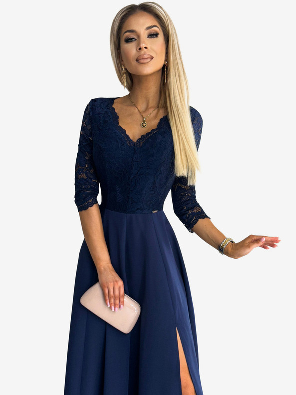 numoco Elegantní krajkové dlouhé šaty s výstřihem - tmavě modrá Numoco AMBER