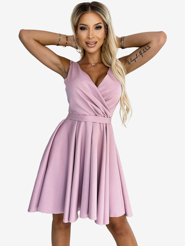 numoco Šaty s delšími zády, výstřihem a páskem - špinavě růžové Numoco MAYA