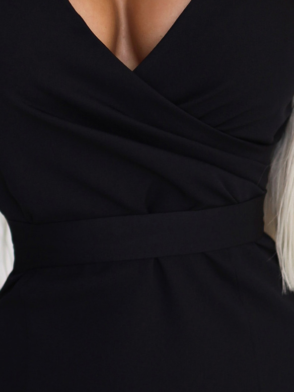 numoco Elegantní šaty s psaníčkovým výstřihem  - černé Numoco NINA