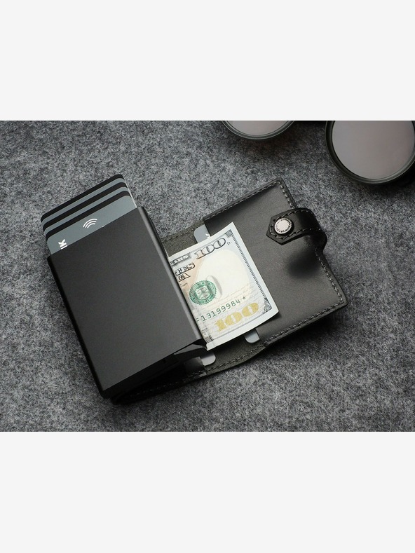 Pularys Pularys dárková sada pánská kožená peněženka Hiker a přívěsek na klíče černé 211314101