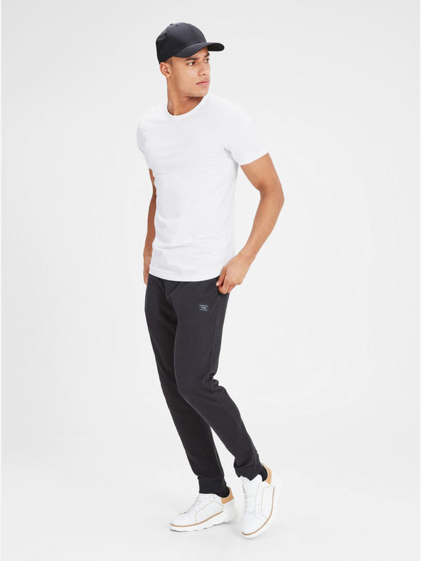 Jack & Jones Bílé pánské tričko s krátkým rukávem Jack & Jones Basic