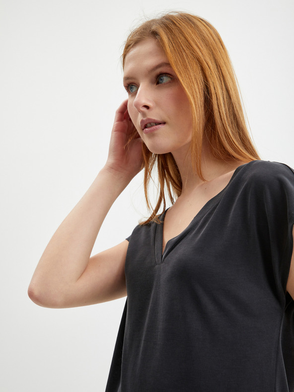 ONLY Černé dámské basic tričko ONLY Free