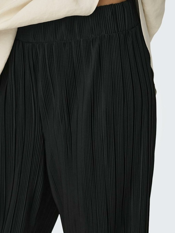 ONLY Černé dámské plisované kalhoty ONLY Ravenna