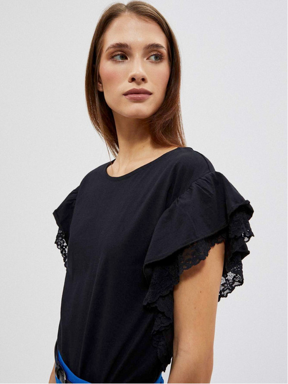 Moodo Černá dámská halenka s volánky na ramenou Moodo