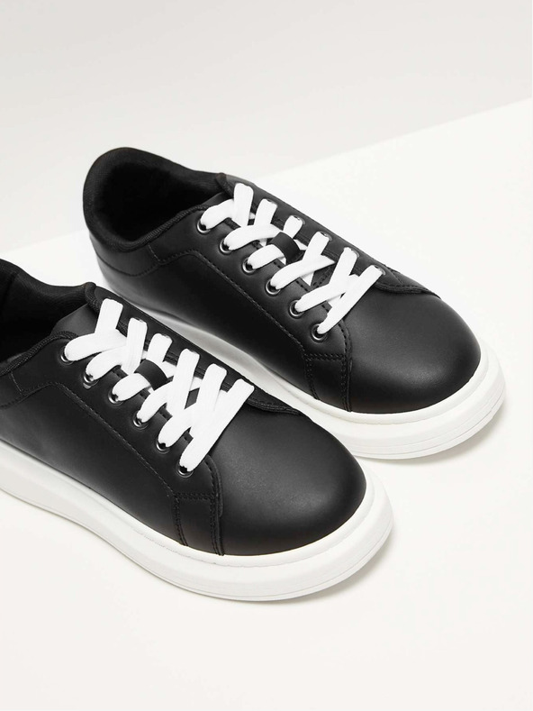 Moodo Černé dámské tenisky z ekokůže Moodo