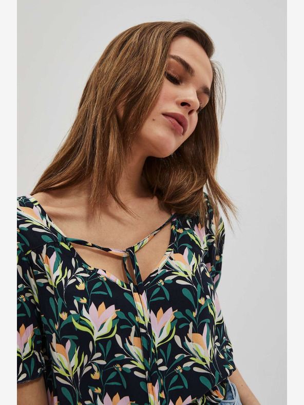 Moodo Tmavě modrá květovaná halenka Moodo