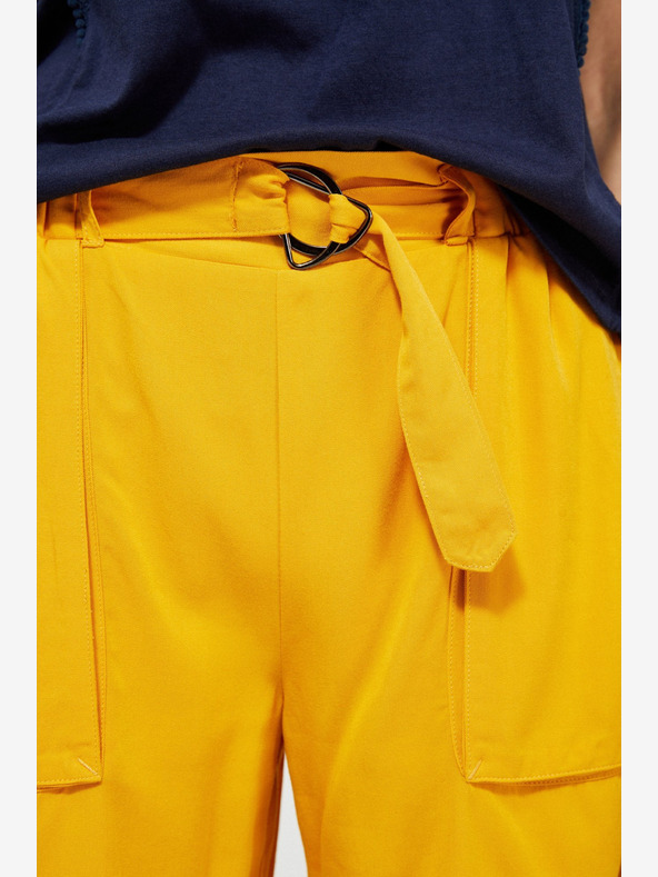 Moodo Žluté dámské kraťasy Moodo