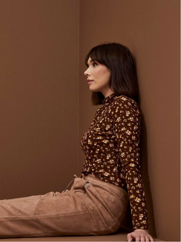 Moodo Turtleneck blouse