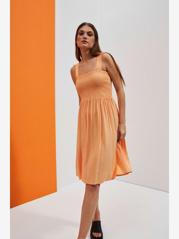 Moodo Oranžové šaty na ramínka Moodo