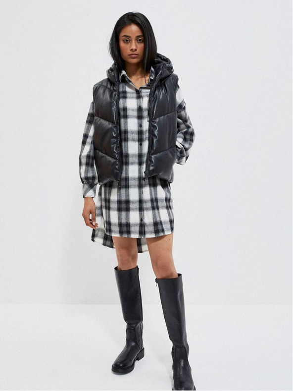 Moodo Černo-bílé dámské kostkované košilové šaty Moodo