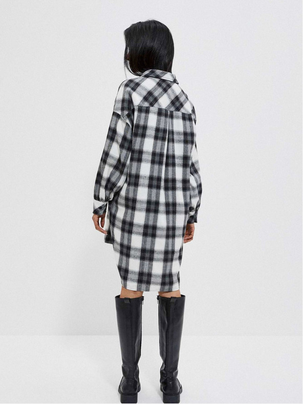 Moodo Černo-bílé dámské kostkované košilové šaty Moodo